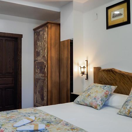 Posada Y Apartamentos Trebuesto De Guriezo מראה חיצוני תמונה