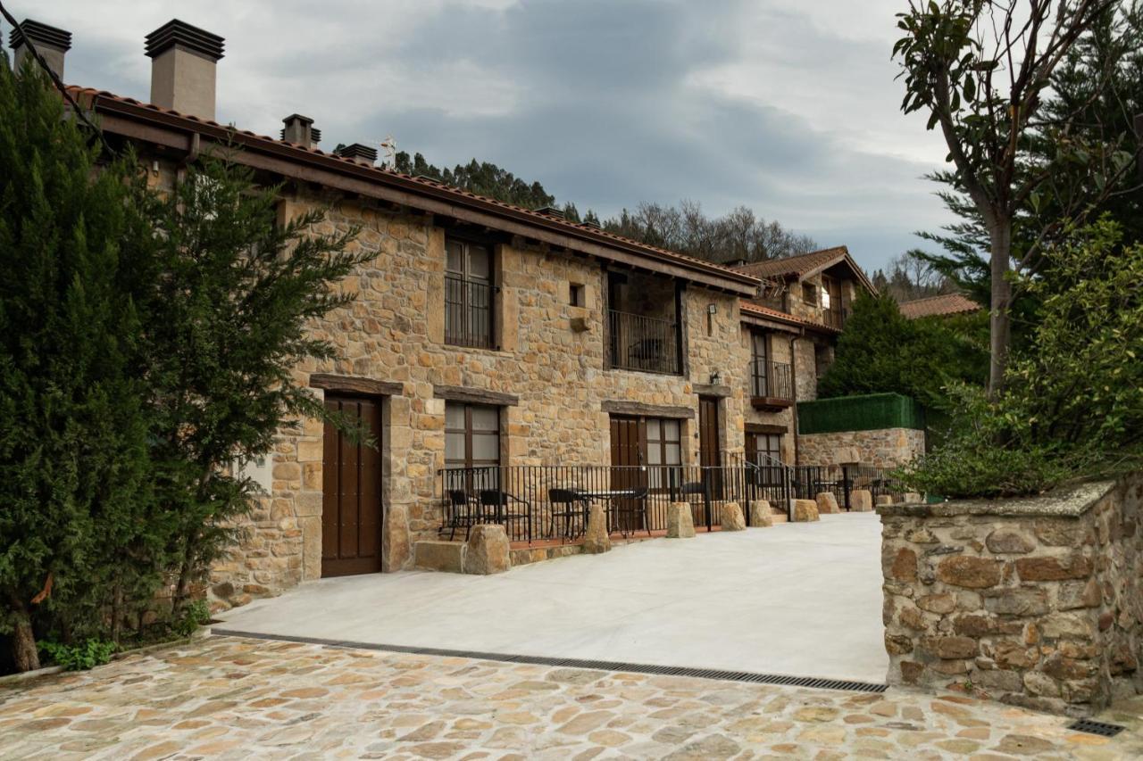 Posada Y Apartamentos Trebuesto De Guriezo מראה חיצוני תמונה