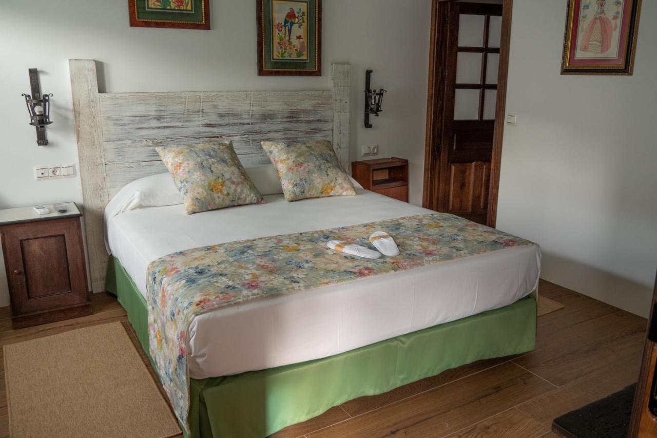 Posada Y Apartamentos Trebuesto De Guriezo מראה חיצוני תמונה