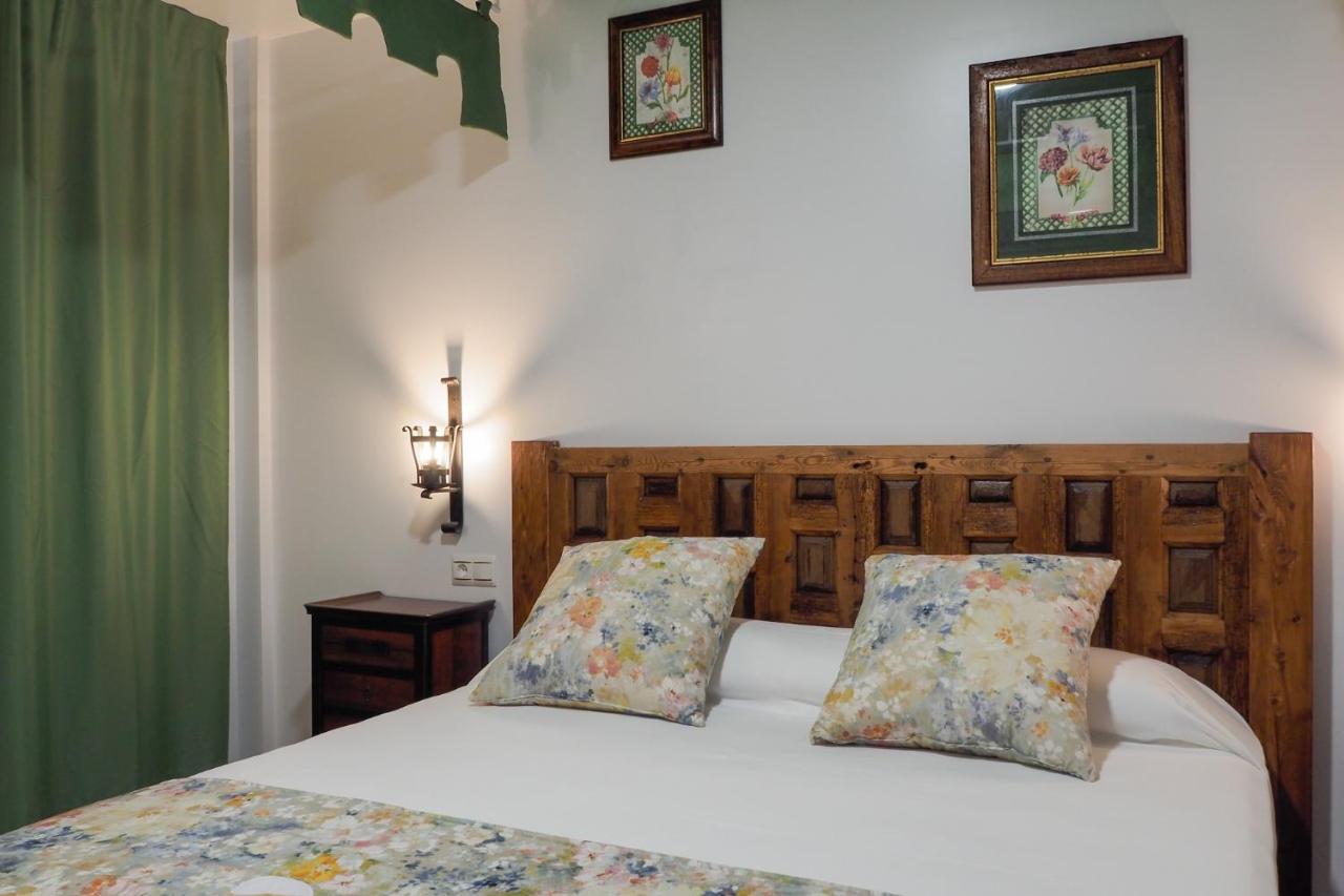 Posada Y Apartamentos Trebuesto De Guriezo מראה חיצוני תמונה