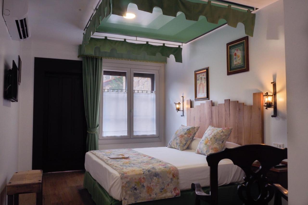 Posada Y Apartamentos Trebuesto De Guriezo מראה חיצוני תמונה