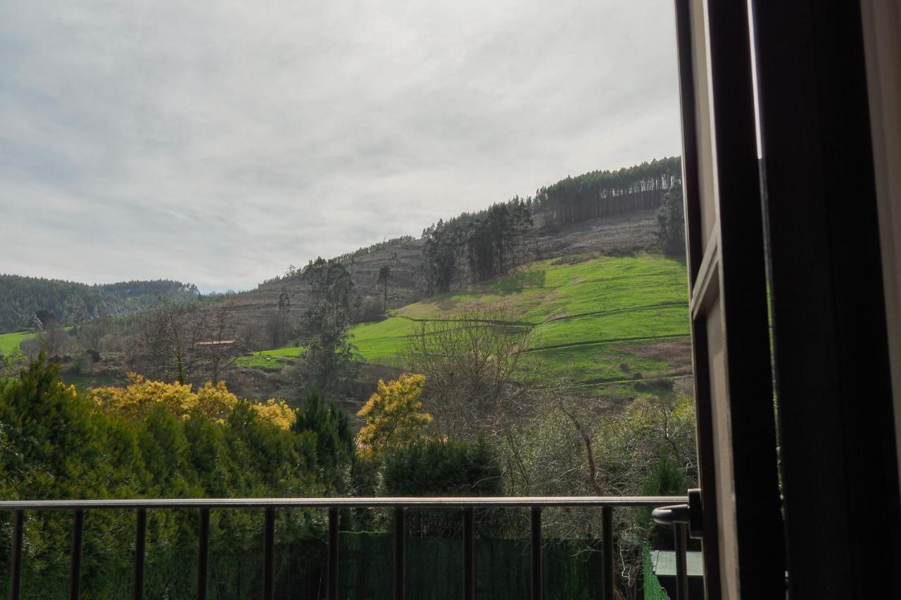 Posada Y Apartamentos Trebuesto De Guriezo מראה חיצוני תמונה