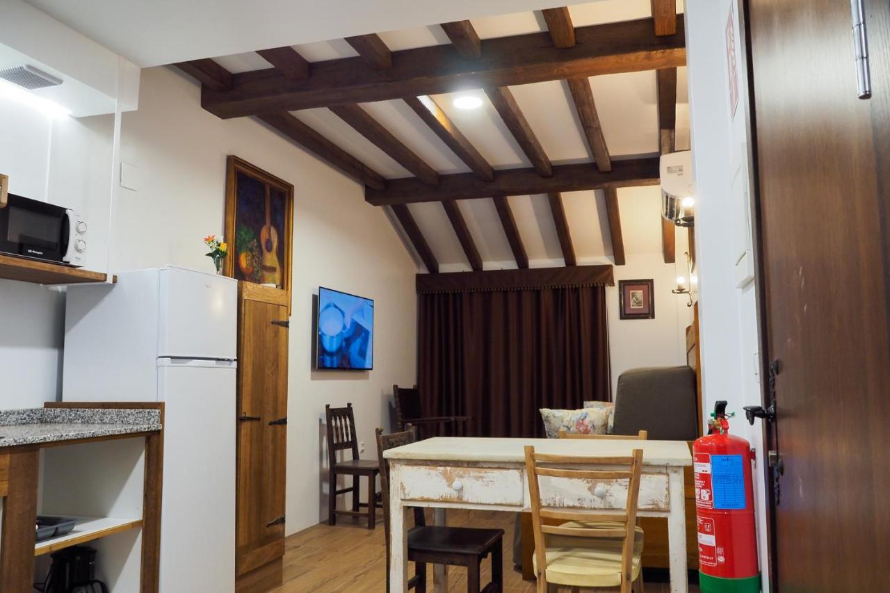 Posada Y Apartamentos Trebuesto De Guriezo מראה חיצוני תמונה