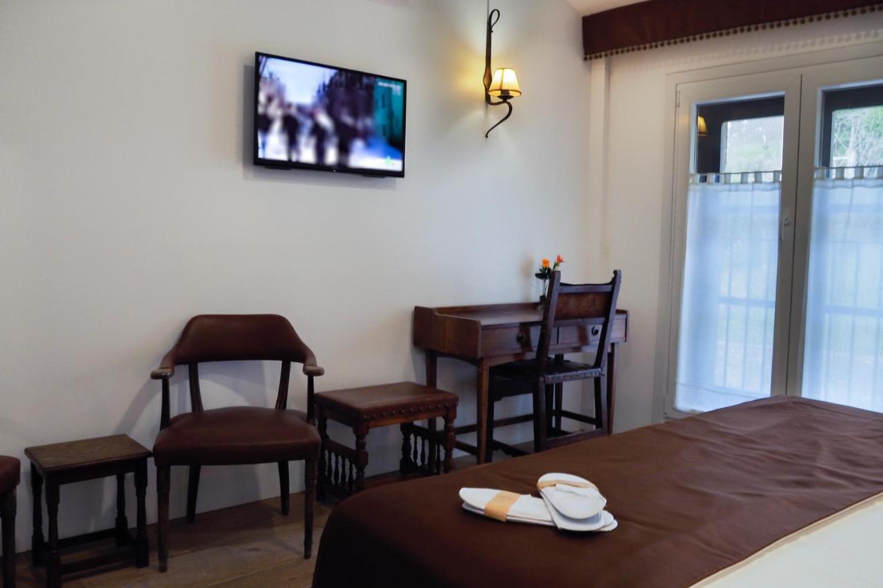 Posada Y Apartamentos Trebuesto De Guriezo מראה חיצוני תמונה