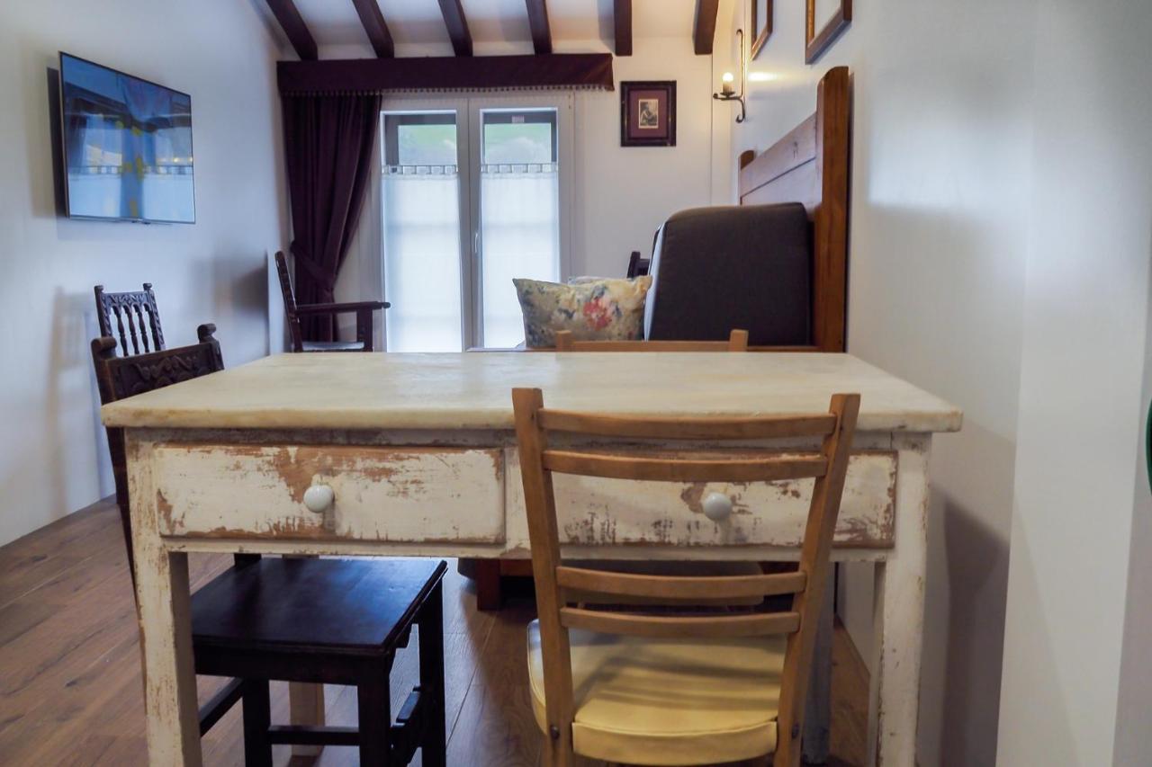 Posada Y Apartamentos Trebuesto De Guriezo מראה חיצוני תמונה