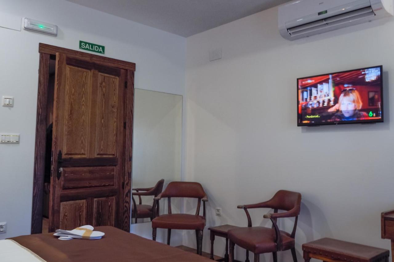 Posada Y Apartamentos Trebuesto De Guriezo מראה חיצוני תמונה