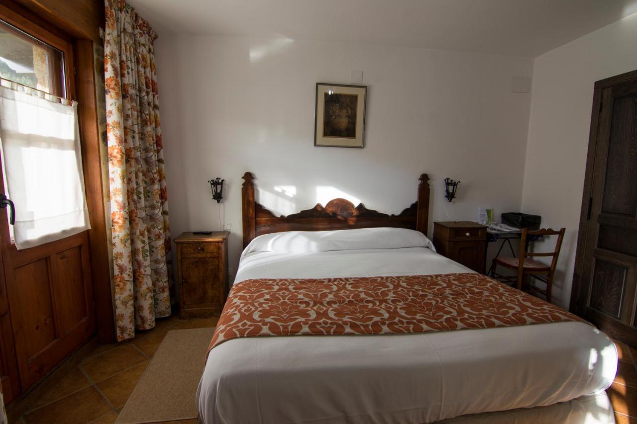 Posada Y Apartamentos Trebuesto De Guriezo מראה חיצוני תמונה